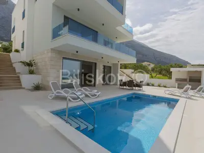 Villa 350 m², Makarska - Veliko Brdo, Pool und Meerblick - 13