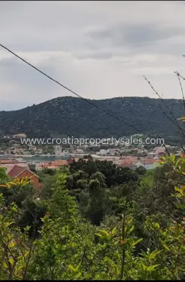 Građevinsko zemljište 1.076 m², Trogir - Vinišće, pogled na more - 3