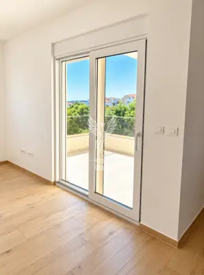 Vodice, novogradnja, predivan 3s+db stan s očaravajućim pogledom na mo - 21