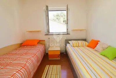 Semi-detached house 115 m², Poreč - 3 bedrooms and 2 bathrooms - 10