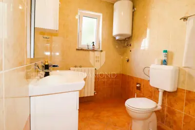 Semi-detached house 115 m², Poreč - 3 bedrooms and 2 bathrooms - 13