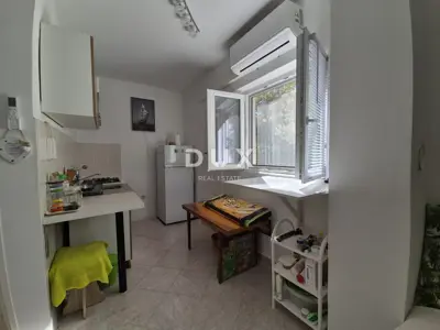 Haus 301 m², Pag - Panoramablick auf das Meer und Velebit - 9