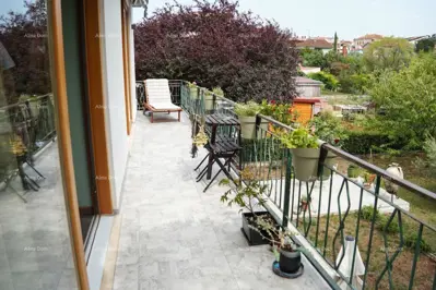 Stan 120 m², Rovinj, mirna lokacija uz more i plaža 100 m