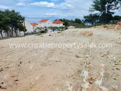 Baugrundstück 495 m², Otok Brač - 40 m vom Meer - 5
