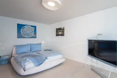 Vila 200 m², Brodarica u Zadru, prvi red uz more - 22