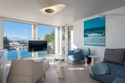 Vila 200 m², Brodarica u Zadru, prvi red uz more - 10
