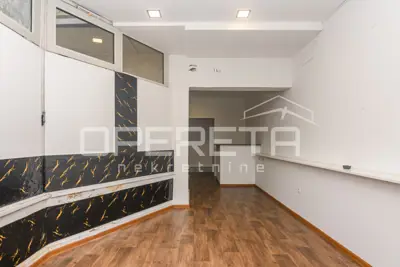 Gewerbefläche, Dugo Selo Centar, Schaufenster in der Fußgängerzone