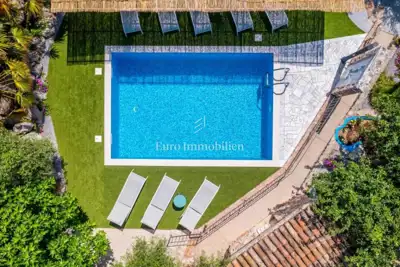 Kuća 226 m², Dobrinj i okolica - bazen i okućnica - 11