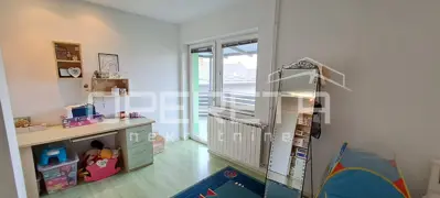 Elegantes Haus umgeben von Grün - vollständig möbliert und bezugsfertig - 17