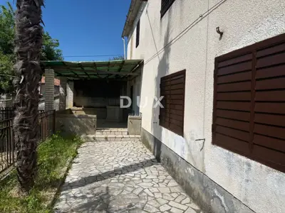 Haus 250 m², Gračišće - ruhige Lage am Ortsrand - 2