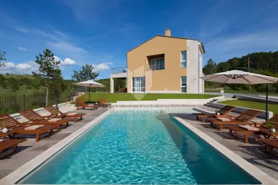 Resort in Motovun, 9.427 m² Grundstück und Pool - 3