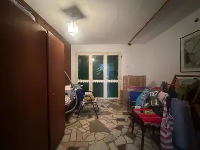 Brist, Samostojeća kuća drugi red od mora - 14