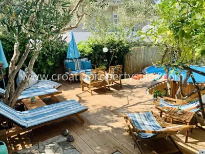 Apartmanska kuća, Hvar - pogled na more i bazen - 4