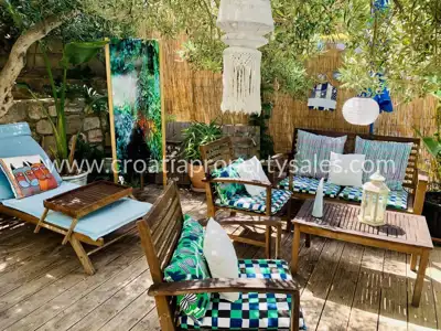 Apartmanska kuća, Hvar - pogled na more i bazen - 8