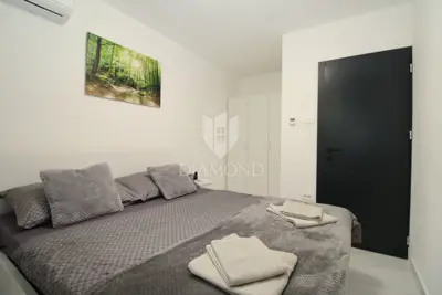Stan 130 m², Bribir - prizemlje s bazenom - 12