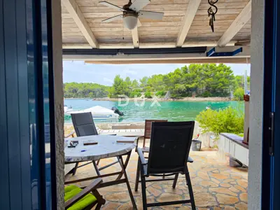 Kuća 27 m², Punta Križa - prvi red do mora - 2