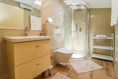 Kuća 200 m², Rovinj centar - 30 m od mora - 7