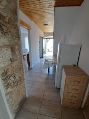 Kuća 250 m², Marčana - dvije stambene jedinice - 10