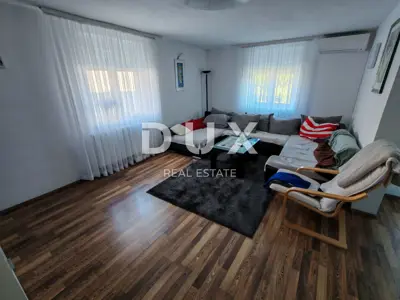 Haus 260 m², Zemunik Donji - ruhige Umgebung inmitten der Natur - 17