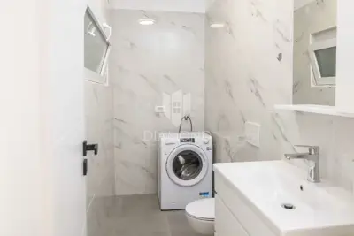 Kuća 140 m², Umag - grijani bazen i pogled na more - 10