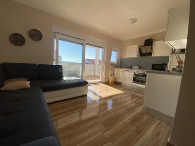 Wohnung zum Kauf in Crikvenica, 100 m²