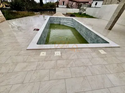 Kamena kuća u Žminju, bazen i dodatni objekt - 6