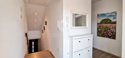 Umag, kat kuće 83 m² sa pogledom na more! - 12