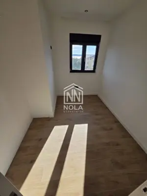 Penthouse 83 m², Kaštel Kambelovac - panoramski pogled na more - 21