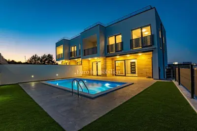 House for sale in Vodice, 135,8 m²