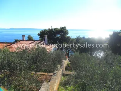 Haus, Brač, 200 m², 800 000 € - 2