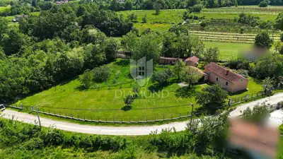Immobilie 180 m², Kršan - Bauland 3.175 m² - 3