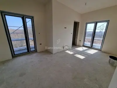 Kuća 129 m², Poreč - mirno predgrađe i 277 m² dvorišta - 22