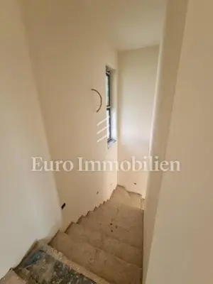 Kuća 129 m², Poreč - mirno predgrađe i 277 m² dvorišta - 17