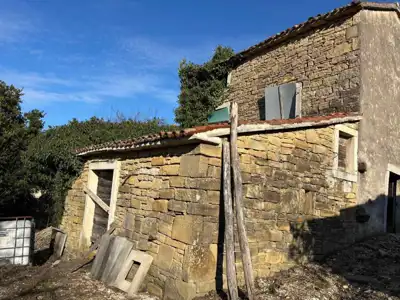 Haus 70 m², Motovun - ruhige Umgebung und Grundstück 220 m² - 10
