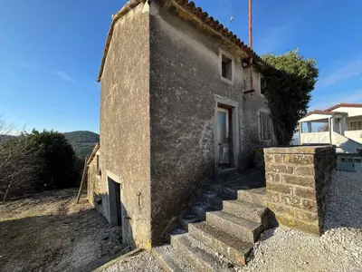 Haus 70 m², Motovun - ruhige Umgebung und Grundstück 220 m² - 3