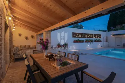 Pula, surroundings, authentic renovated house with pool - 21