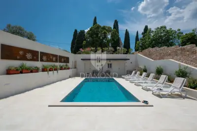 Pula, surroundings, authentic renovated house with pool - 11