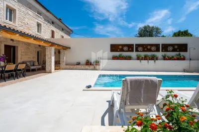 Pula, surroundings, authentic renovated house with pool - 3