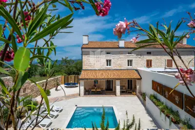 Pula, surroundings, authentic renovated house with pool - 7