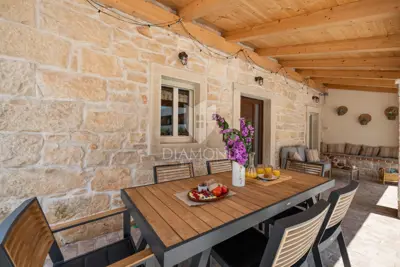 Pula, surroundings, authentic renovated house with pool - 10