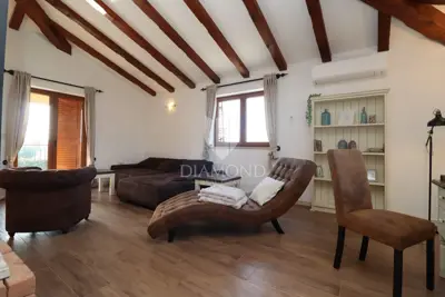 Villa 235 m², Poreč - Pool und Meerblick - 5