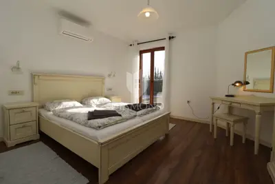 Villa 235 m², Poreč - Pool und Meerblick - 22