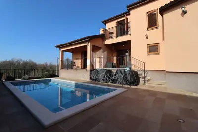 Villa 235 m², Poreč - Pool und Meerblick