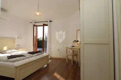 Villa 235 m², Poreč - Pool und Meerblick - 17