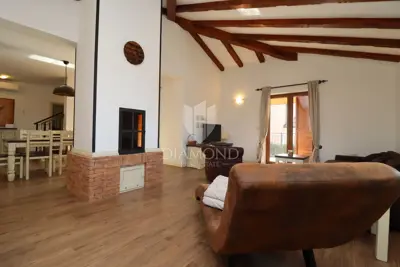 Villa 235 m², Poreč - Pool und Meerblick - 8