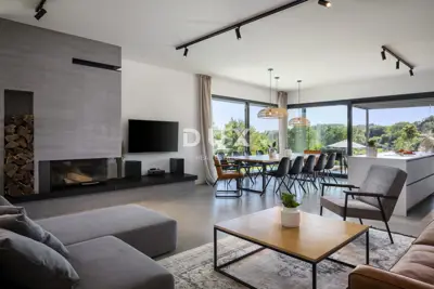 Haus zum Kauf in Motovun, 650 m² - 17