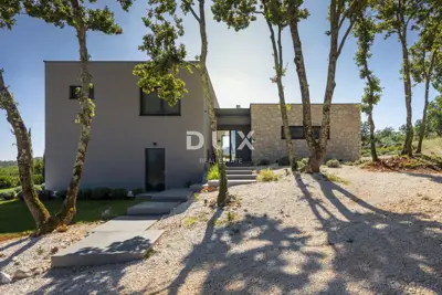 Haus zum Kauf in Motovun, 650 m² - 11