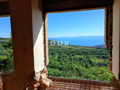 Starina 442 m², Praputnjak - za adaptaciju - 2
