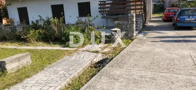 House 158 m², Podhum - detached, two garages - 3