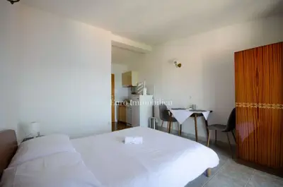 Apartmanska kuća 3 etaže, Omiš - otvoren pogled na more - 10